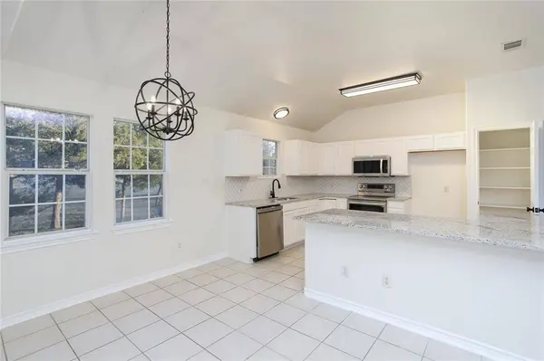 113 Hawea LN, Bastrop, TX 78602