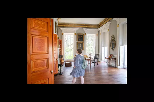 66a30c93d63db652afedb82b_russell-house-tour