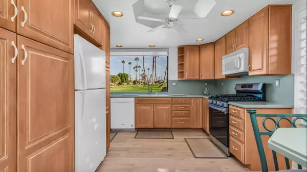 133 Torremolinos DR, Rancho Mirage, CA 92270