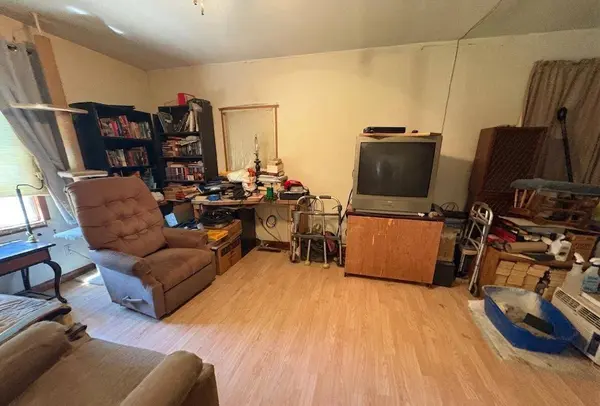 213 Clinton Street, Dowagiac, MI 49047
