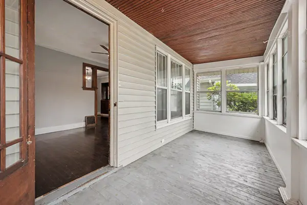 326 Dean NE Street, Grand Rapids, MI 49505