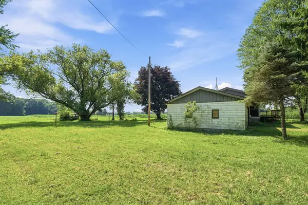 58989 48th Street, Lawrence, MI 49064