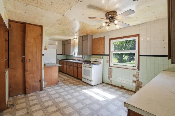58989 48th Street, Lawrence, MI 49064