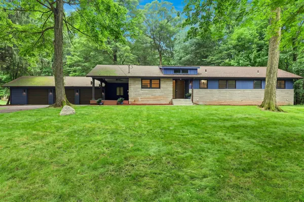 1120 N Philip Road, Niles, MI 49120