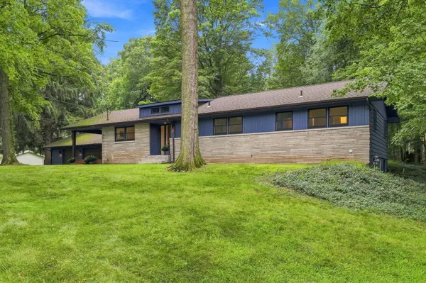 1120 N Philip Road, Niles, MI 49120