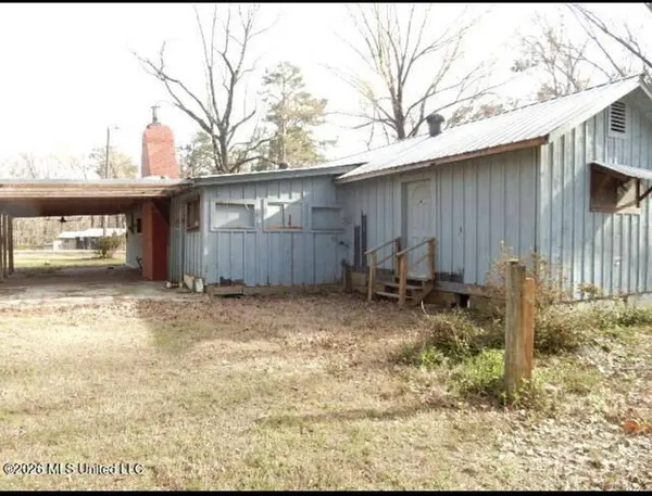 145 CR 511, Como, MS 38619