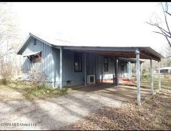 145 CR 511, Como, MS 38619