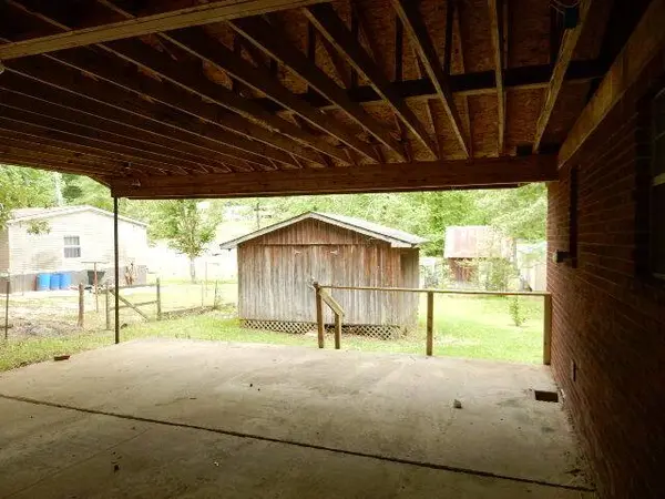 37 Cedar Ln., Coffeeville, MS 38922