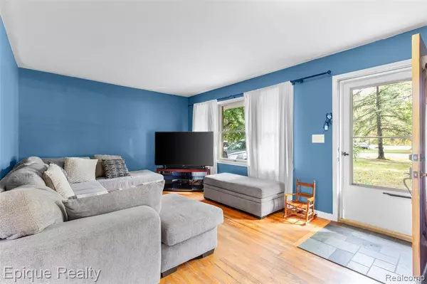 10165 Carlee June Drive, Fenton, MI 48430