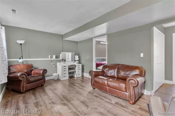 10165 Carlee June Drive, Fenton, MI 48430