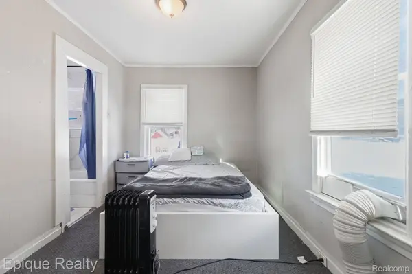 48 Augusta AVE, Pontiac, MI 48341