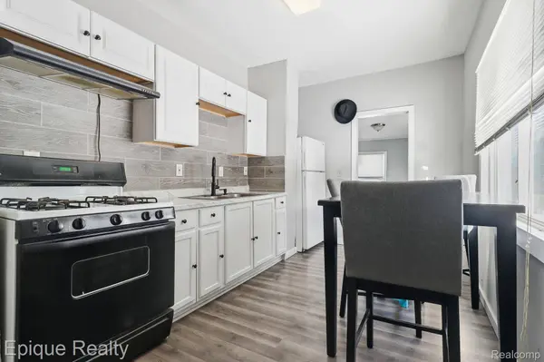 48 Augusta AVE, Pontiac, MI 48341