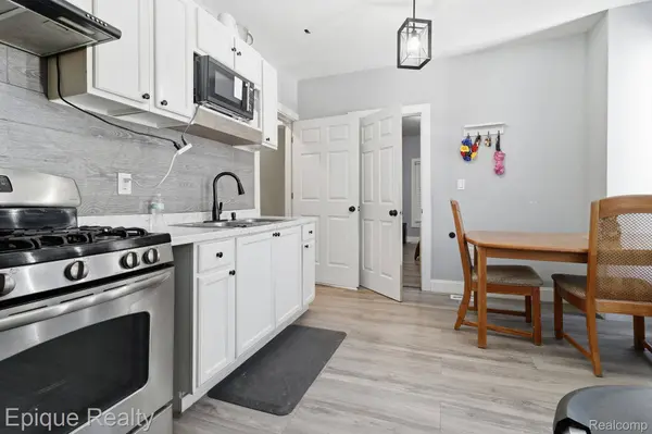 48 Augusta AVE, Pontiac, MI 48341