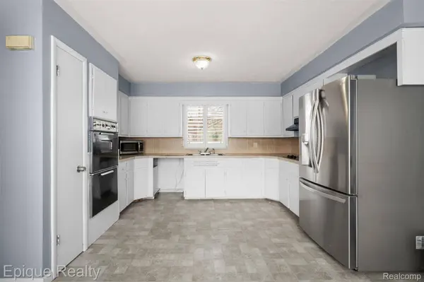 579 Lebaron AVE, Pontiac, MI 48340