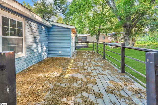 102 McDade Street, Greenville, SC 29611