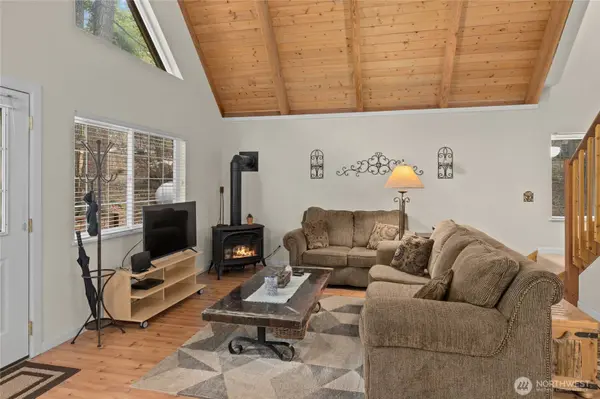 90 Dumbarton RD, Ronald, WA 98940