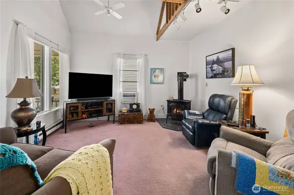 716 E Third ST, Cle Elum, WA 98922