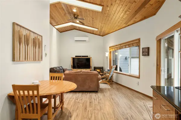 181 Redwood LN, Ronald, WA 98940