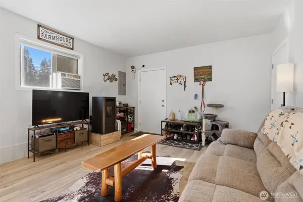365 Black Bear DR, Cle Elum, WA 98922