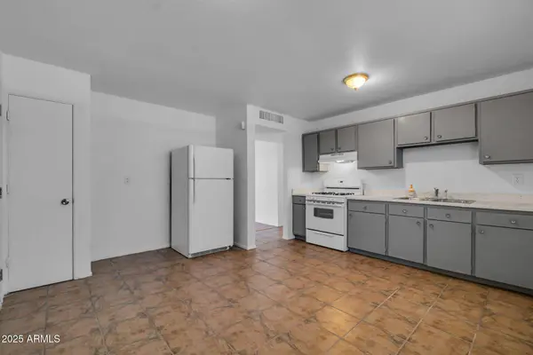2124 E MOBILE Lane, Phoenix, AZ 85040