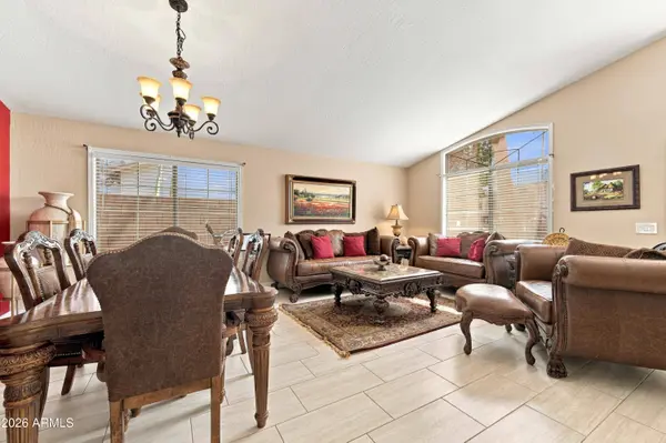 1874 E SAGEBRUSH Street, Gilbert, AZ 85296