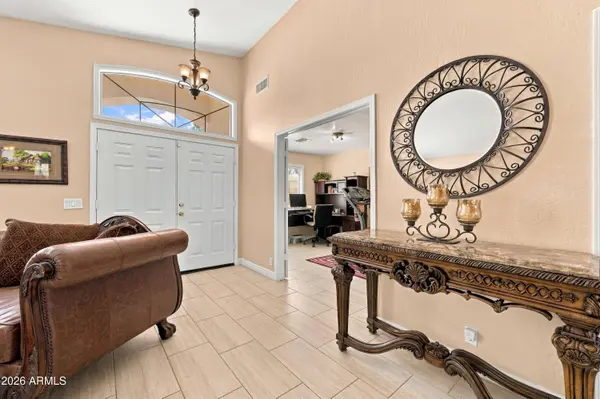 1874 E SAGEBRUSH Street, Gilbert, AZ 85296