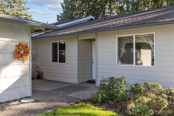 8405 55th AVE NE #1, Marysville, WA 98270