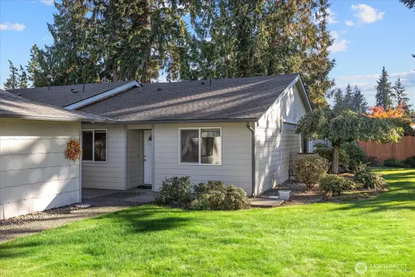 8405 55th AVE NE #1, Marysville, WA 98270