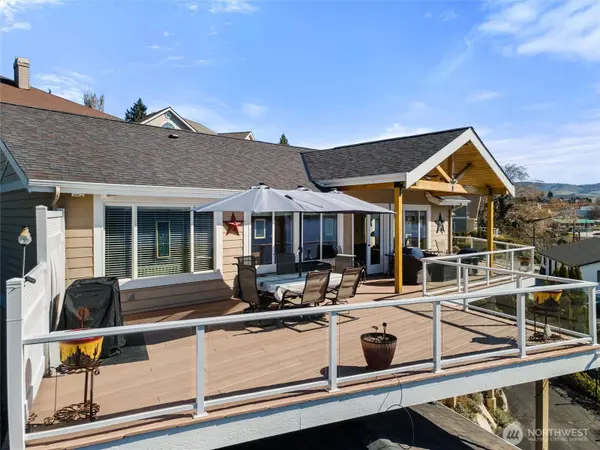 563 Topaz PL, Manson, WA 98831