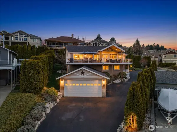 563 Topaz PL, Manson, WA 98831