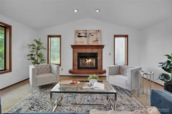 14006 SE 158th ST, Renton, WA 98058