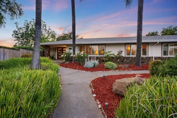 2751 American River DR, Sacramento, CA 95864