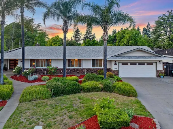 2751 American River DR, Sacramento, CA 95864