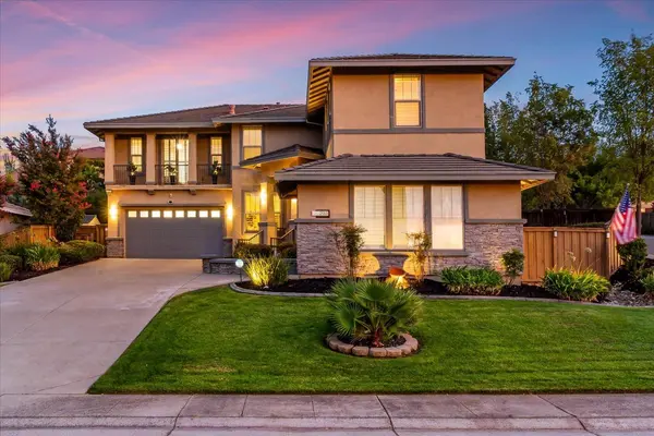 2133 Fenceline DR, Folsom, CA 95630