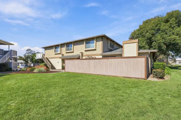 1893 Cherokee DR #2, Salinas, CA 93906