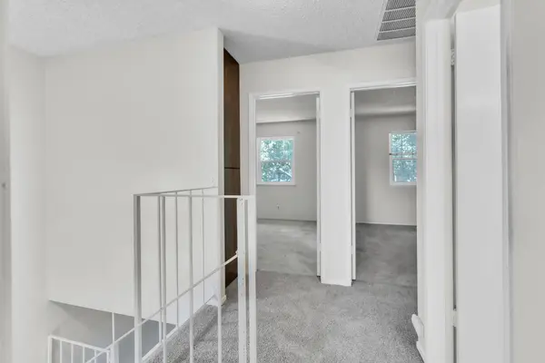 4030 Knoll Top CT, Carmichael, CA 95608