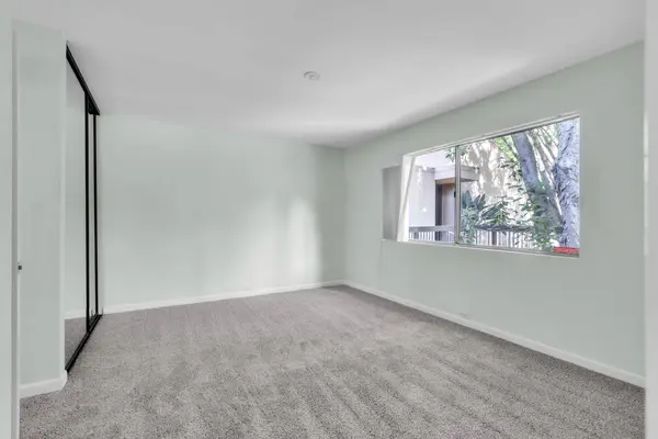 2236 Woodside LN #12, Sacramento, CA 95825