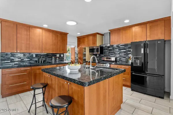 26 W ERIE Drive, Tempe, AZ 85282