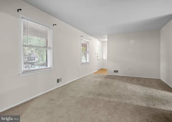 9112 OLD BURTON CIR, Upper Marlboro, MD 20772