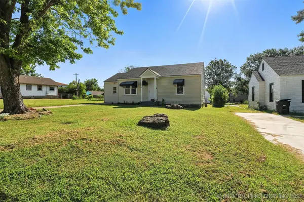 1548 S Oak AVE, Bartlesville, OK 74003