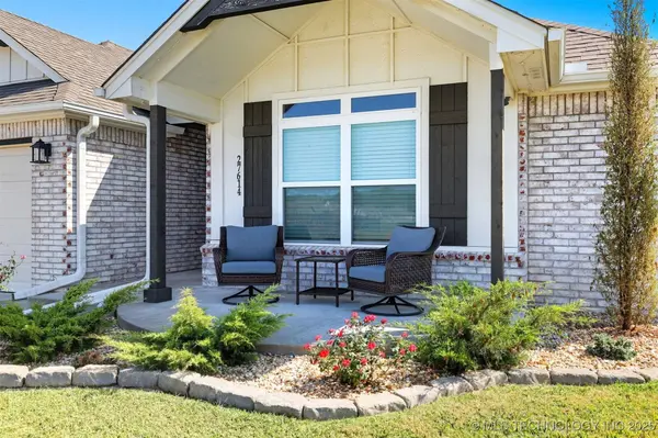 27614 E 108th PL S, Coweta, OK 74429