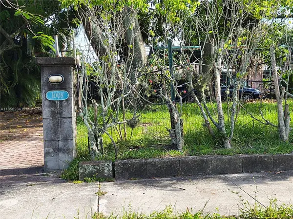 West Palm Beach, FL 33401