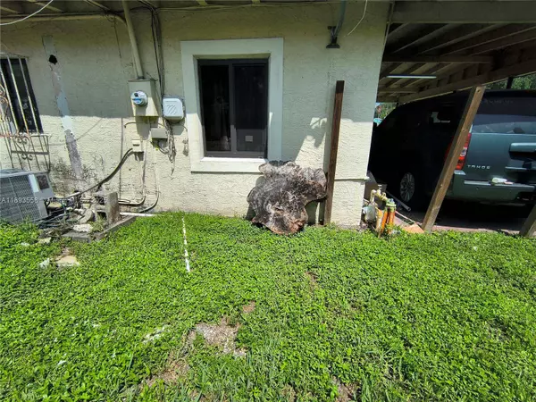 16300 NW 19th Ave, Miami Gardens, FL 33054