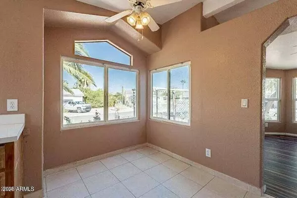 437 W MORRIS Circle, Queen Valley, AZ 85118