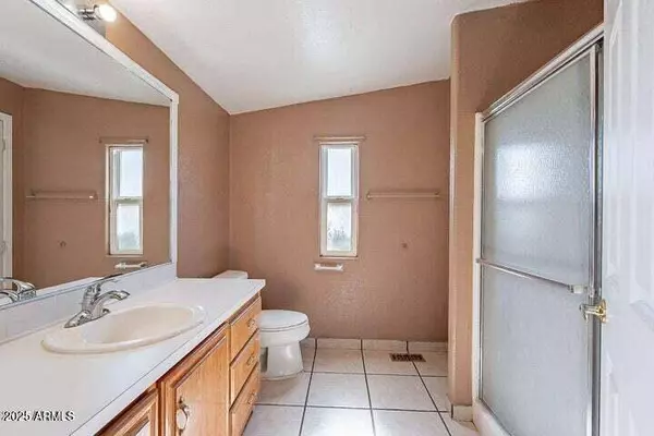 437 W MORRIS Circle, Queen Valley, AZ 85118