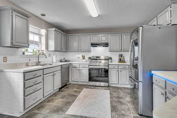 18040 Green Leaves Drive, Gulfport, MS 39503
