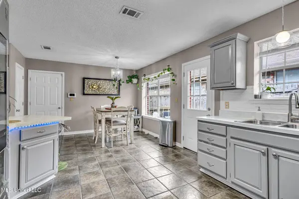 18040 Green Leaves Drive, Gulfport, MS 39503