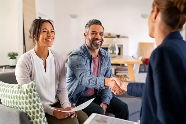 Multiple Offers? Here's How Sellers Can Win Big Without Getting Burned