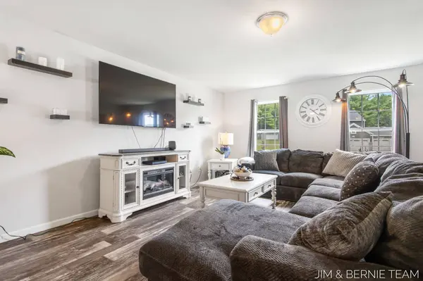 1692 Ryan Woods Court, Allegan, MI 49010