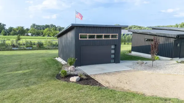 11722 Parmalee Road, Middleville, MI 49333